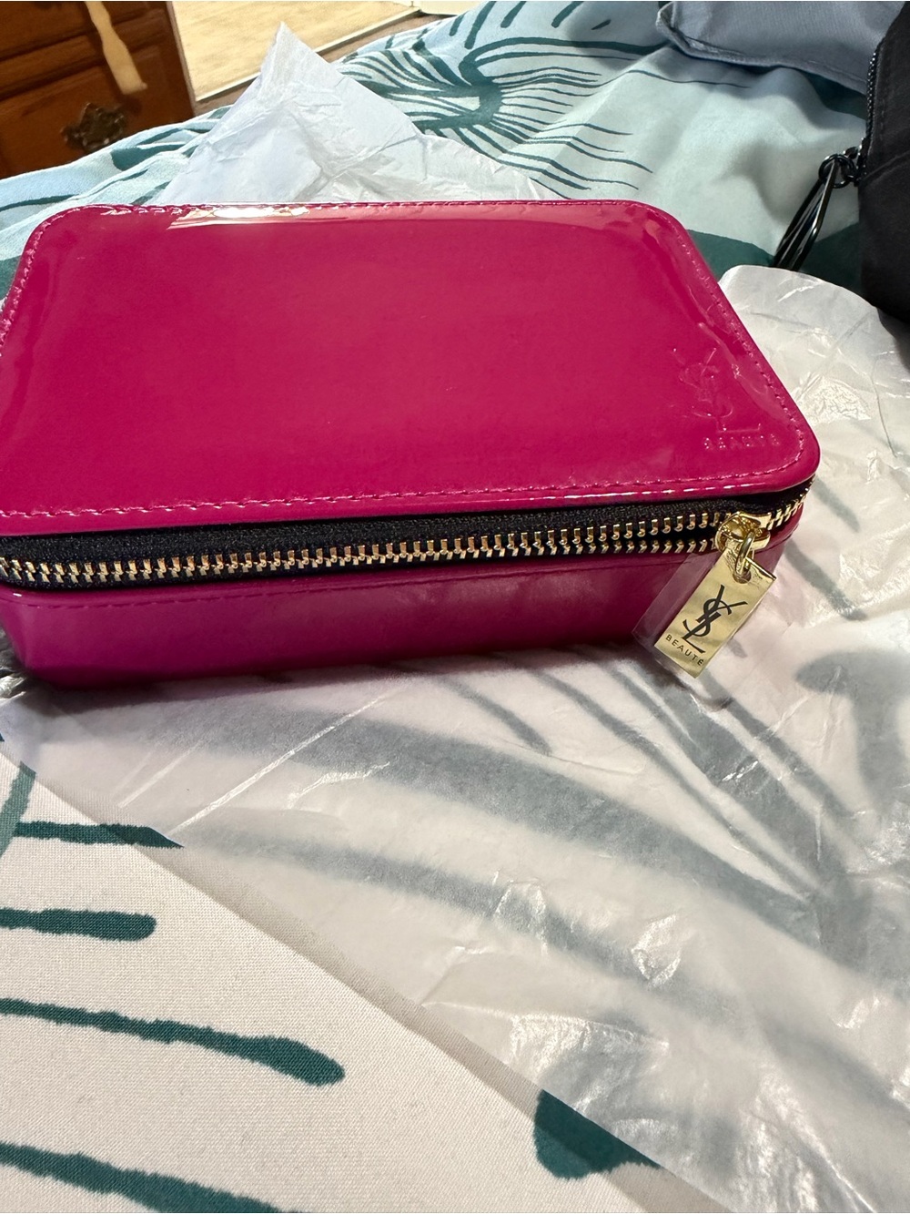 Yves Saint Laurent Patent Leather Cosmetic Pouch in Bright Fuchsia